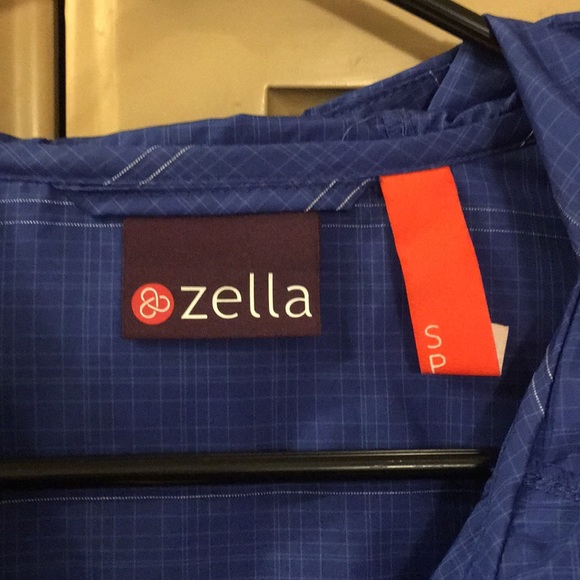 Light weight jacket - Picture 2 of 4